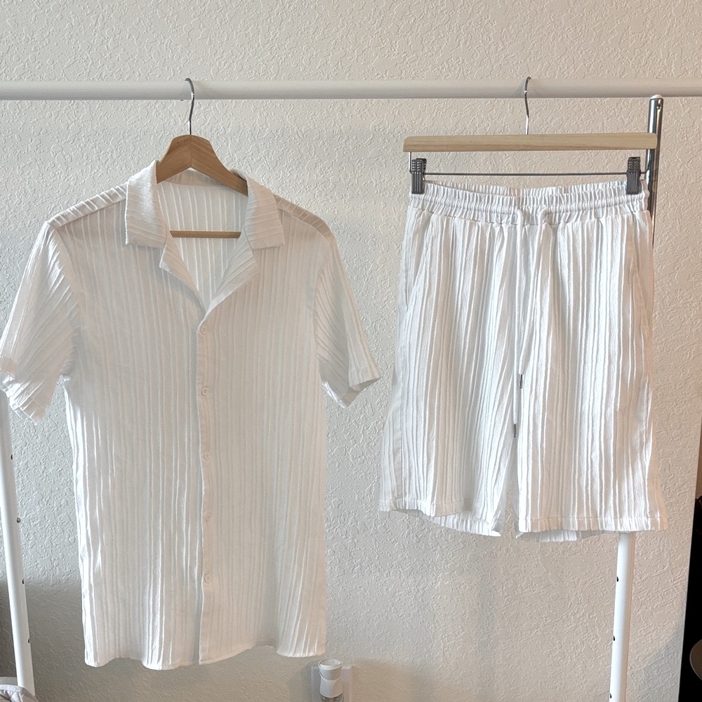 White Striped Shirt and Shorts Set for juniors/teens size S